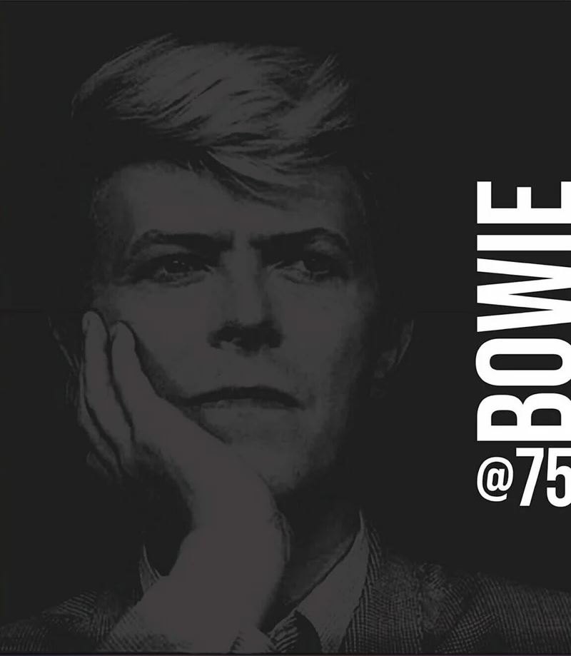 FOTOGRAFÌA - BOWIE AT 75,QU1075,NEW MAGS